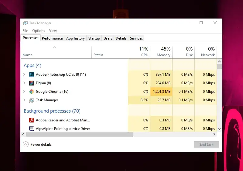 Mở Task Manager trên Windows 10 Ảnh chụp màn hình hướng dẫn mở Task Manager bằng tổ hợp phím hoặc chuột phải vào thanh tác vụ.
